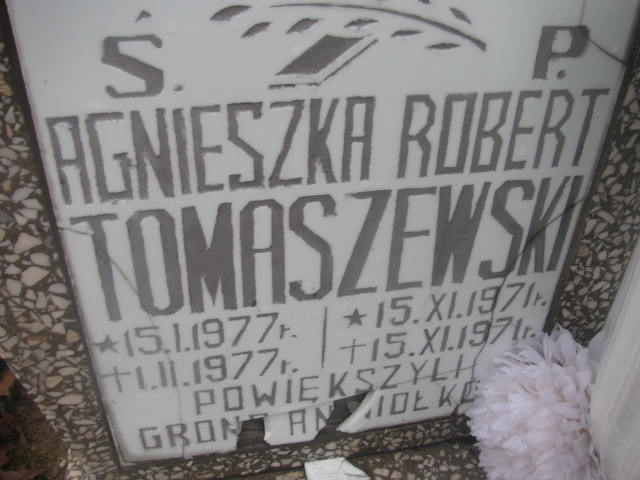 Robert Tomaszewski 1971 Lubań Gmina - Grobonet - Wyszukiwarka osób pochowanych